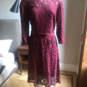 Super elegant Burgundy lace knee-length Tadashi Shoji dress size 12